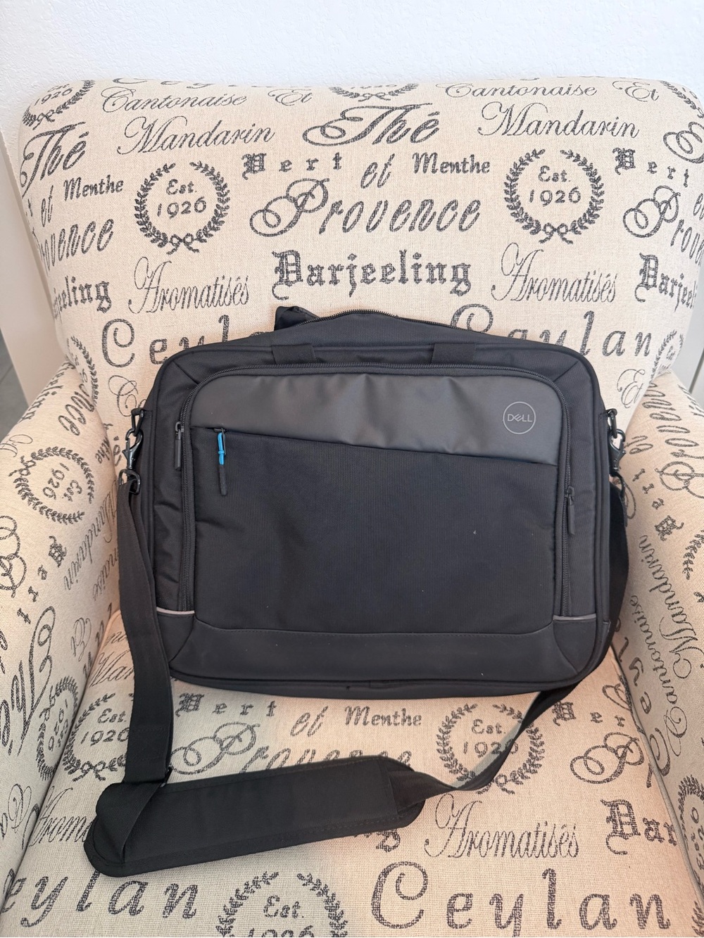 Dell Black Laptop Messenger Bag with Padded Strap